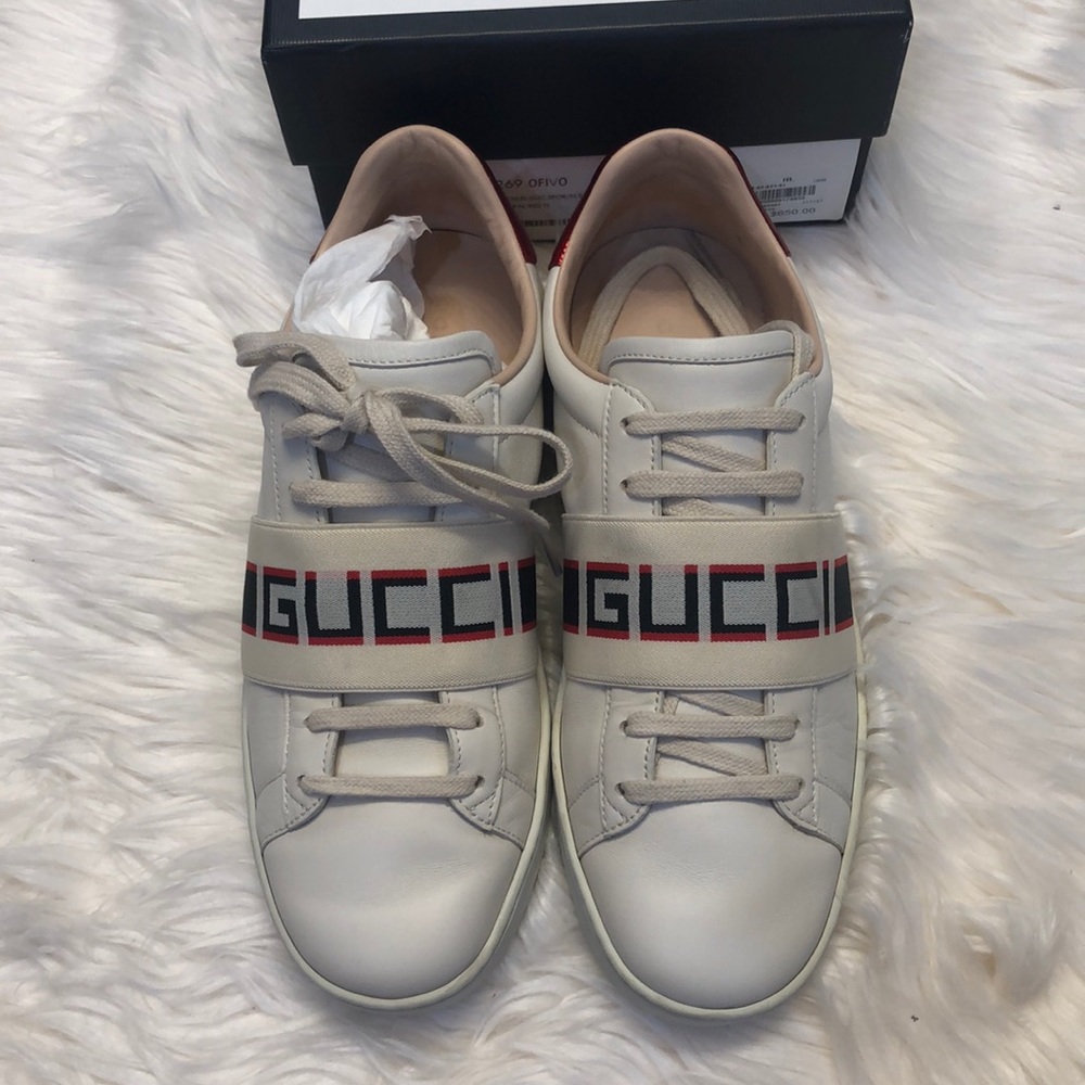 GENTLY WORN GUCCI SNEAKERS SZ 39